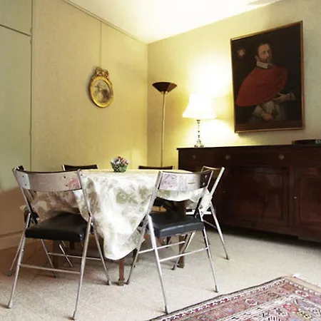 Charming Trocadero Flat