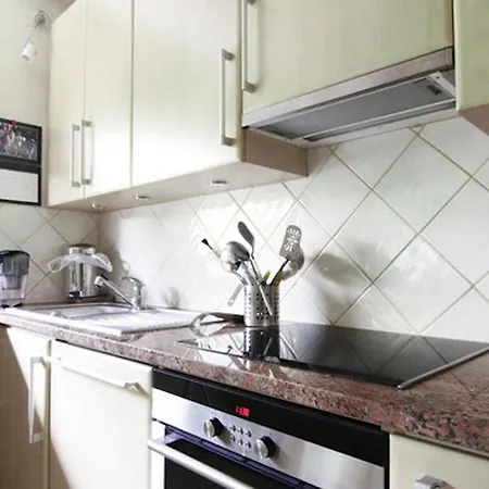 Charming Trocadero Flat